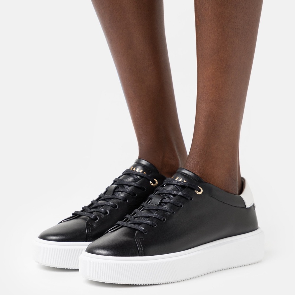 BNIB Ted Baker Magnolia Platform Trainer